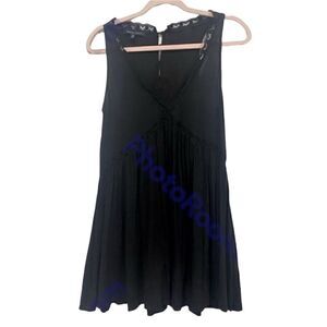 Kendall and Kylie pleated lace sleeveless black mini dress or top size S